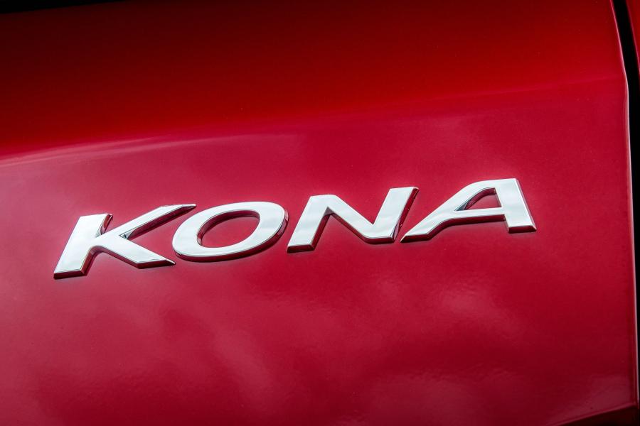 Логотип Hyundai Kona Electric (OS) 2018 года  (UK) (фото 25 из 40)